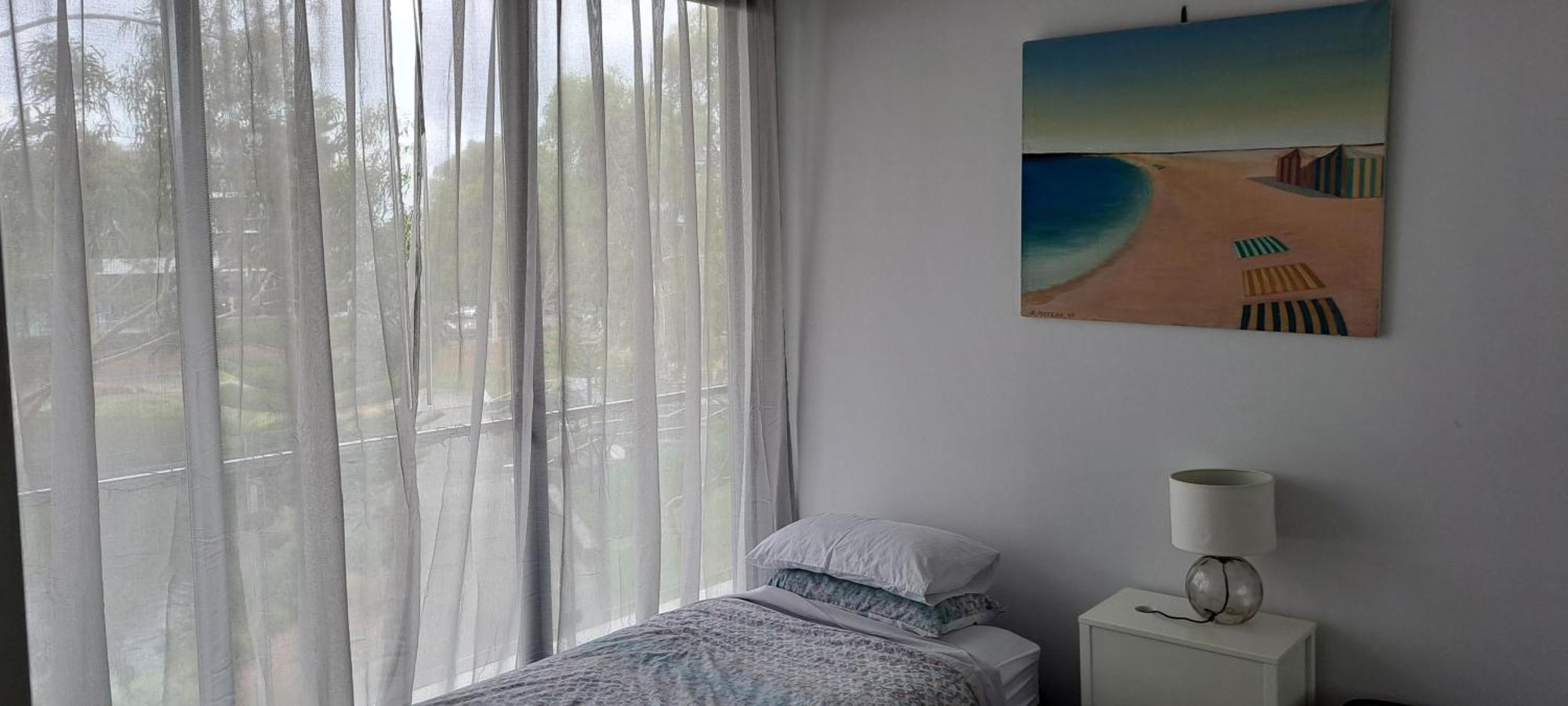 Marina View Apartment On The Maribyrnong River, Melbourne Buitenkant foto